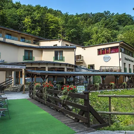 호텔 Patak Park (adults Only) 3*