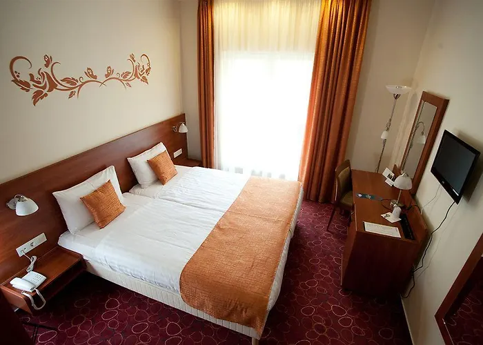 Отель Patak Park (adults Only) Вишеград
